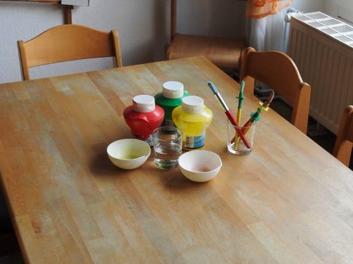 Kreatives Angebot Pinseln